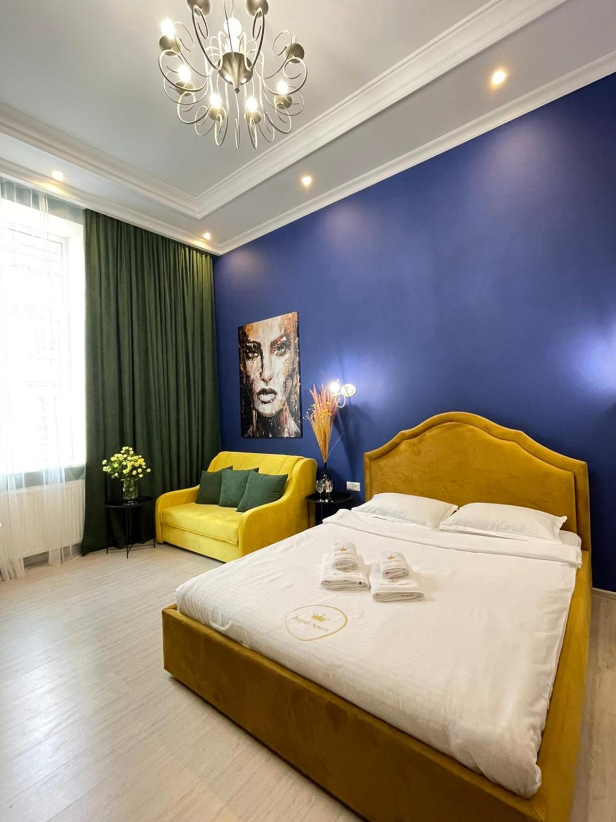 Royal Apartment On Slovatskogo 8 Львов Экстерьер фото